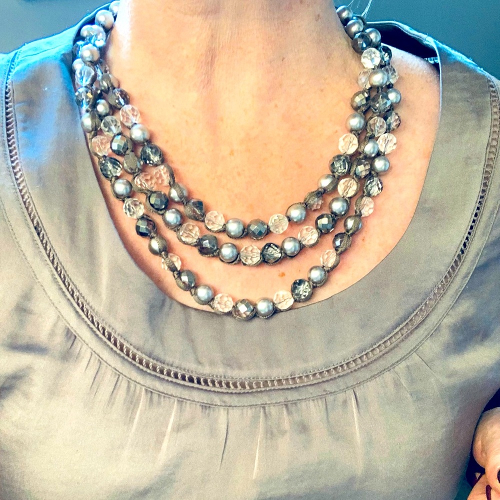 Ann Taylor loft layered beaded necklace.